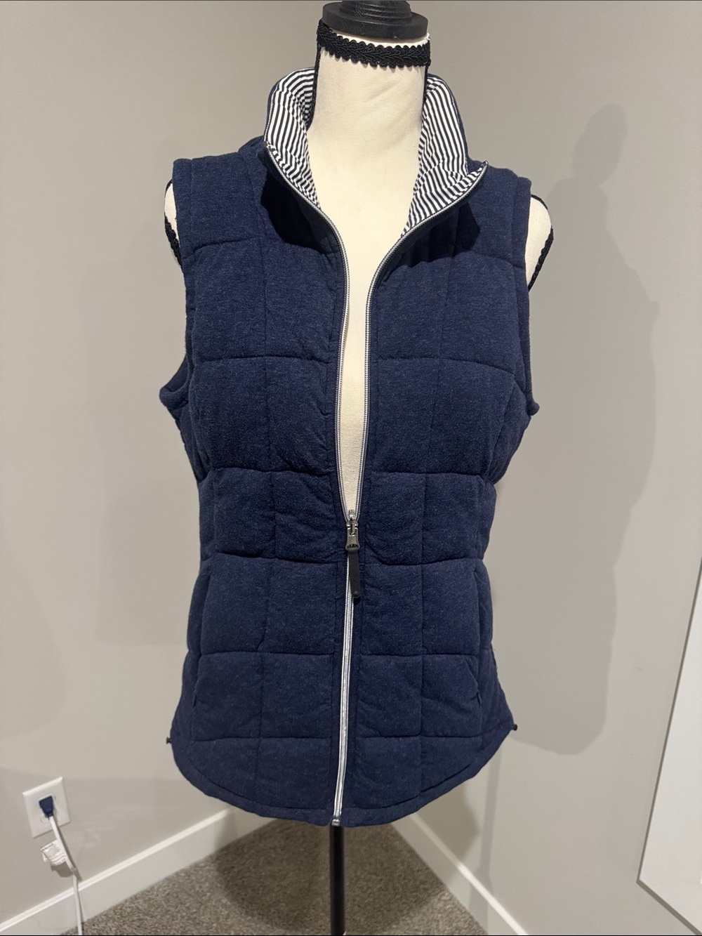 Women's Navy Quilted Vest - MNY Performance Reversible see pics